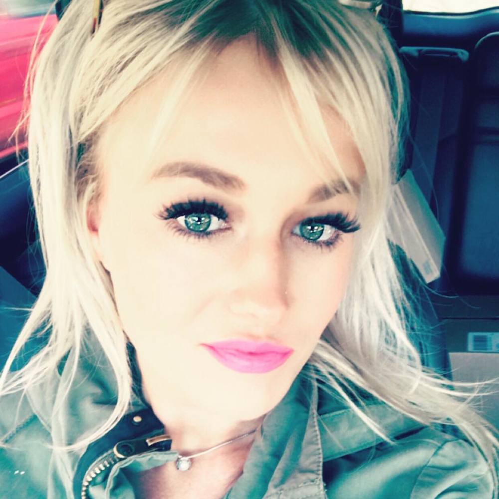 Meet your Posher, Brooke